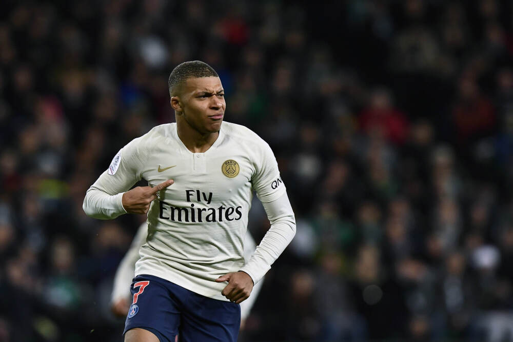 吞噬星空：坐山客明明实力很强，为何却对混沌城主礼让三分呢